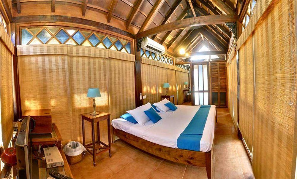 Cavala The Seaside Resort Baga Exterior photo